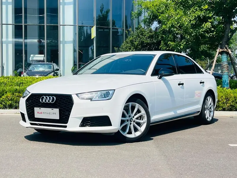 Audi A4L, 2018