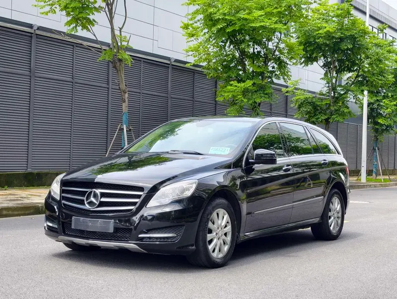 Mercedes-Benz R-Class, 2011