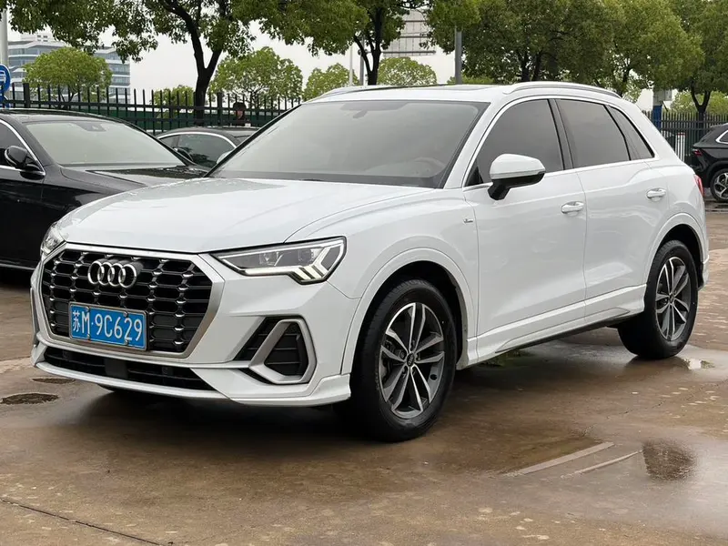 Audi Q3, 2022
