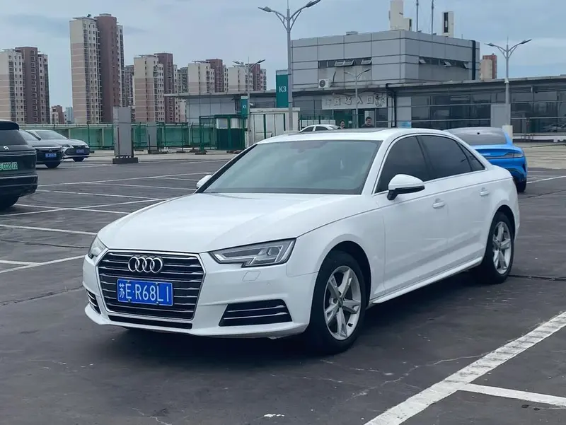 Audi A4L, 2017