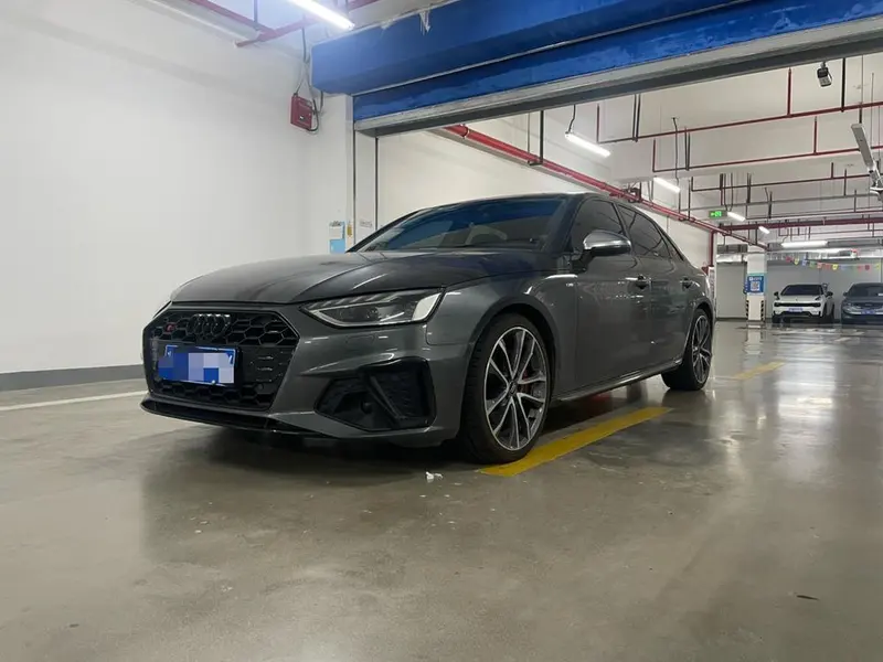 Audi A4L, 2020