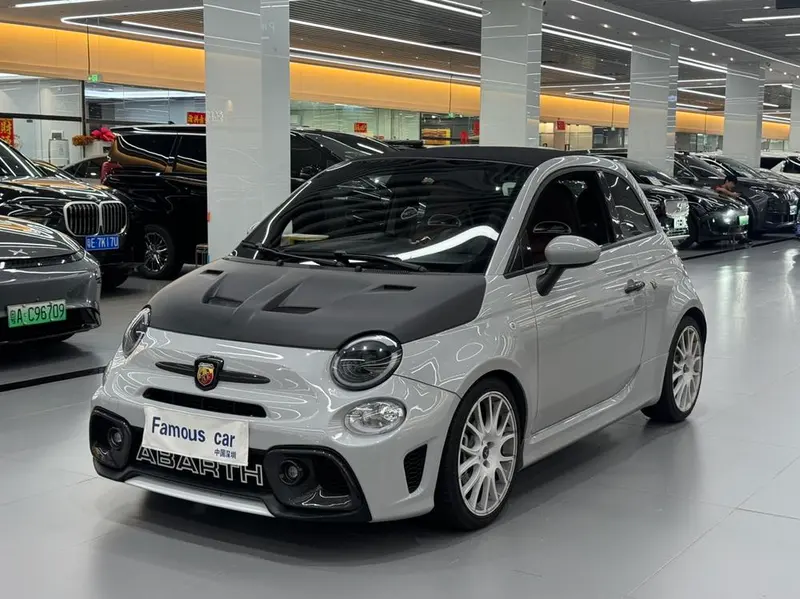 Abarth 595, 2022