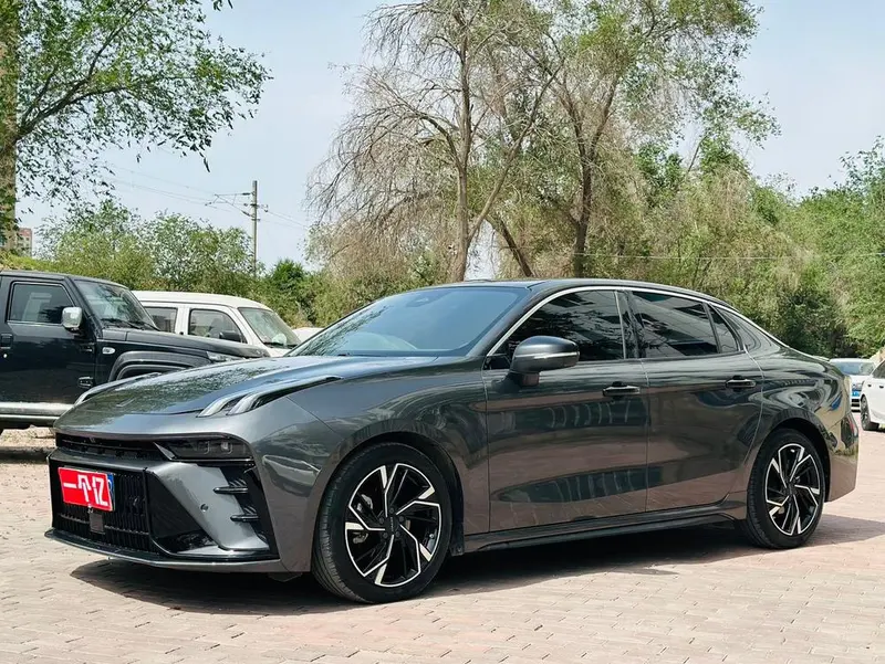 Lynk & Co 03, 2023