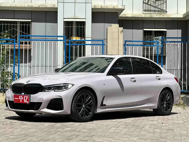 BMW 3-Series, 2021