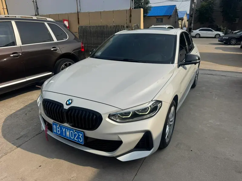 BMW 1-Series, 2021