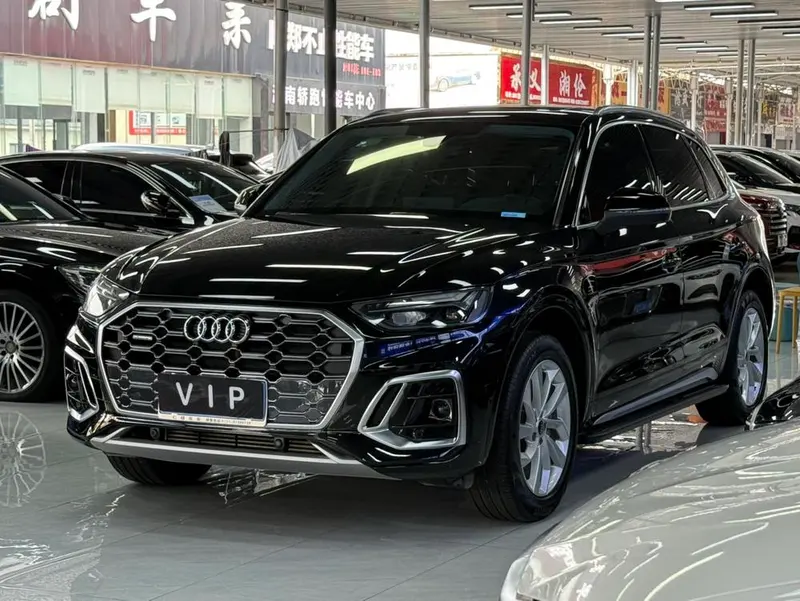 Audi Q5L, 2022