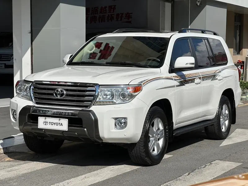 Toyota Land Cruiser, 2012