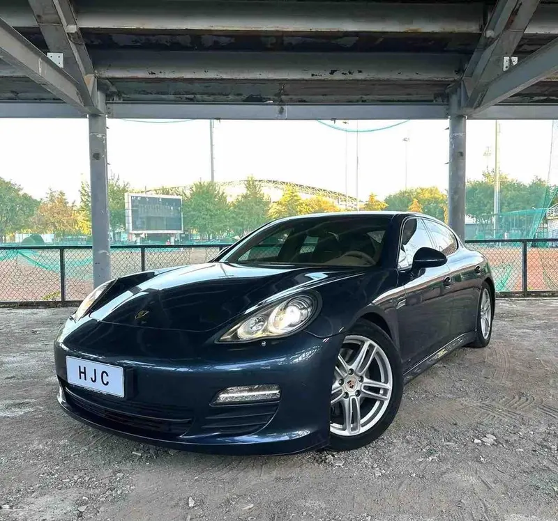Porsche Panamera, 2010