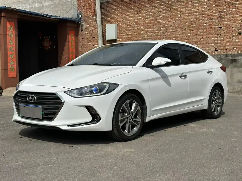 Hyundai Elantra Lingdong, 2018