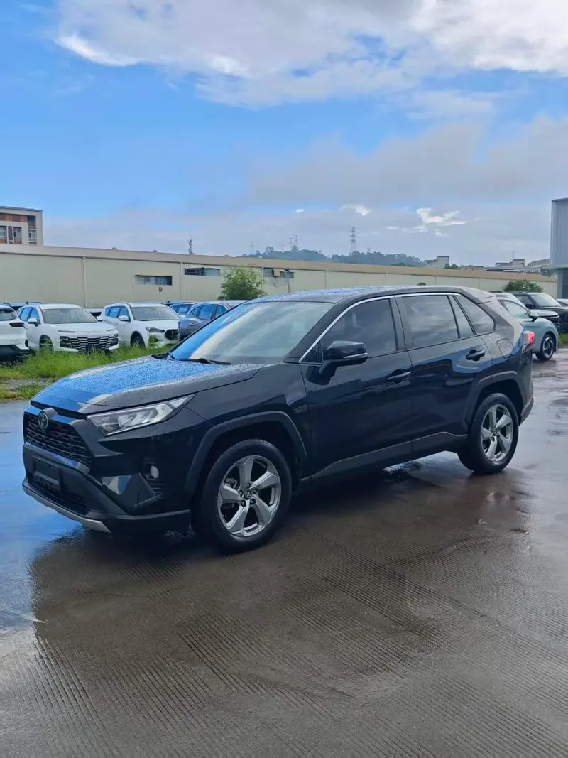 Toyota RAV4, 2022
