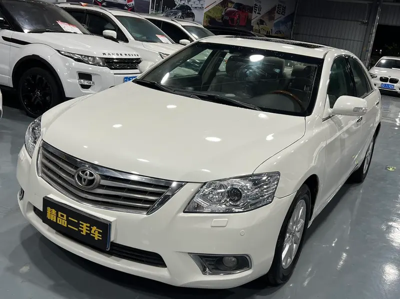 Toyota Camry, 2010