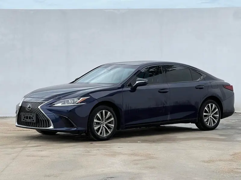 Lexus ES, 2021