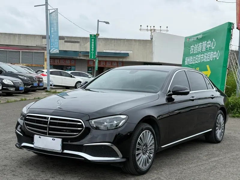 Mercedes-Benz E-Class, 2022
