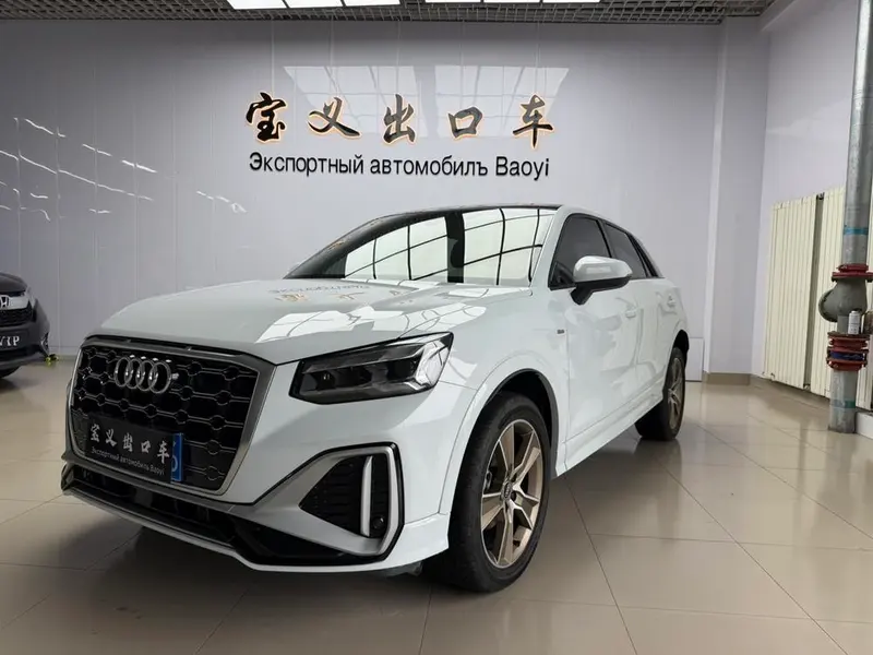 Audi Q2L, 2022