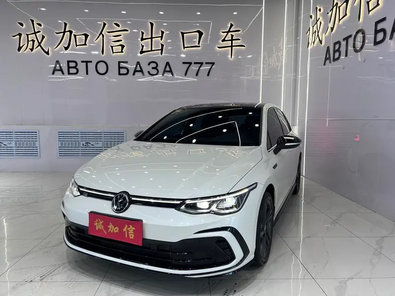 Volkswagen Golf, 2023