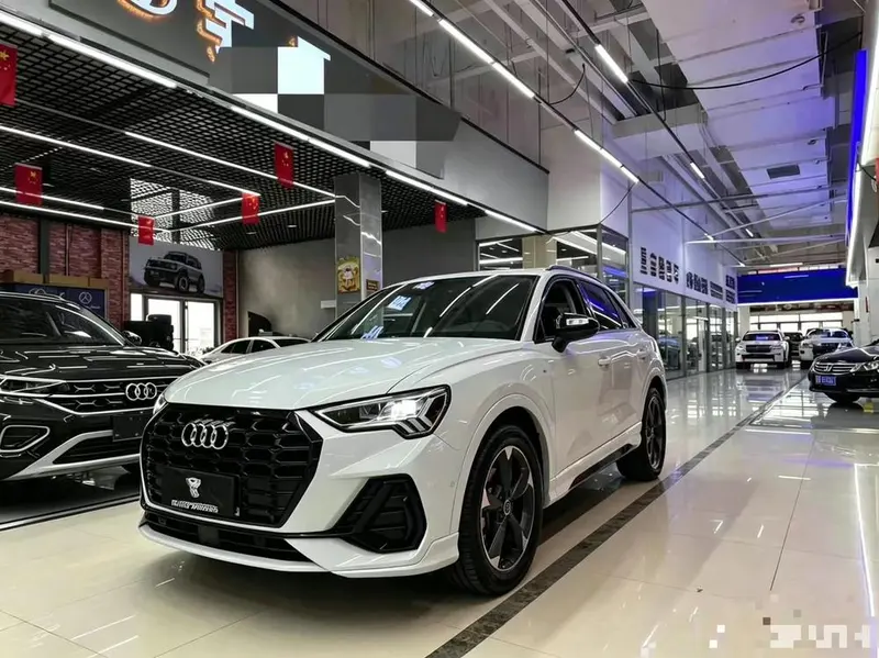 Audi Q3, 2022