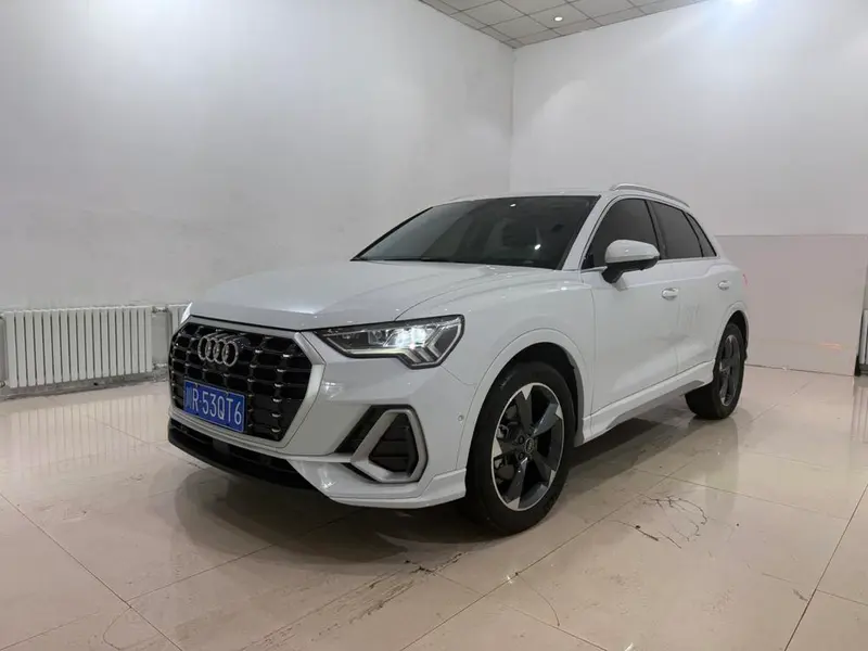 Audi Q3, 2023