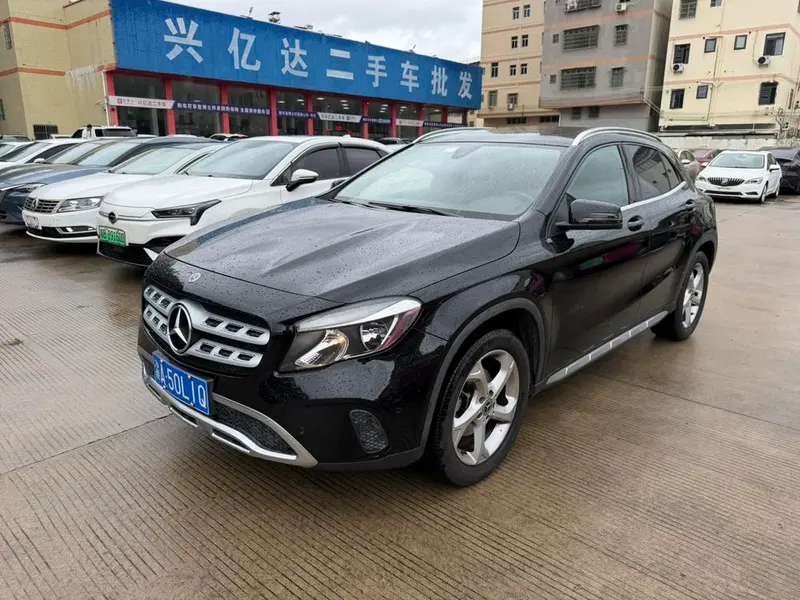 Mercedes-Benz GLA, 2016