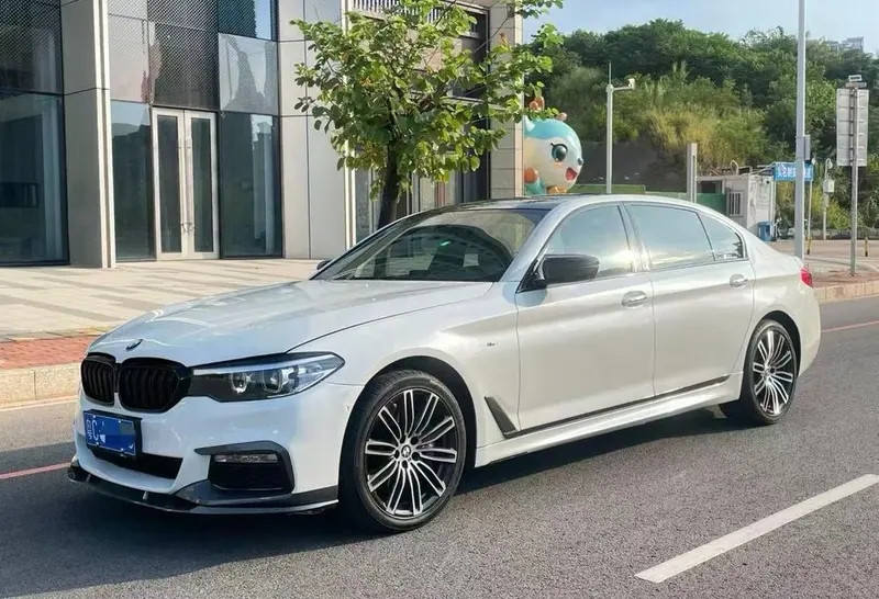 BMW 5-Series, 2018