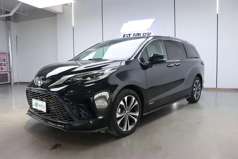 Toyota Granvia, 2022
