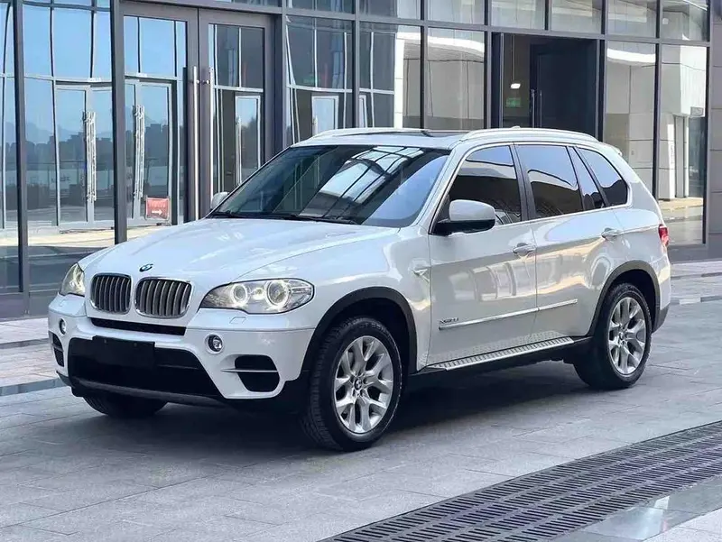 BMW X5 (Import), 2013