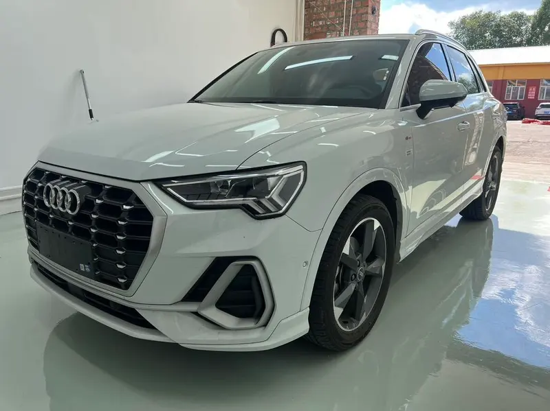 Audi Q3, 2023