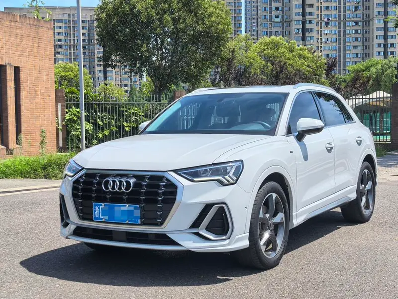 Audi Q3, 2023