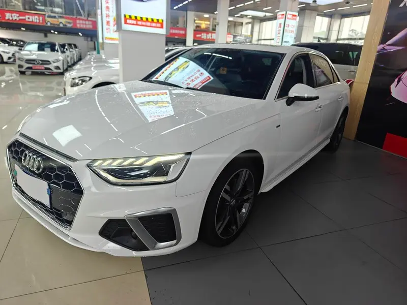 Audi A4L, 2020