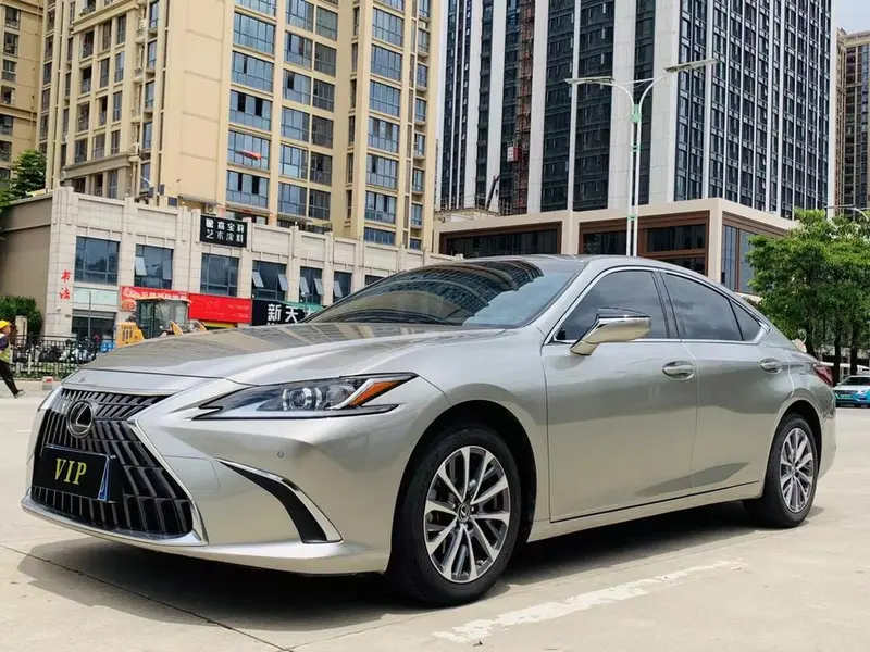 Lexus ES, 2024