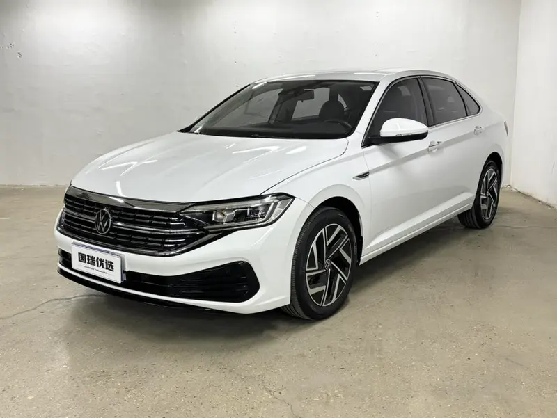 Volkswagen Sagitar, 2023
