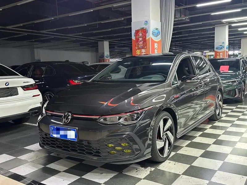 Volkswagen Golf GTI, 2023