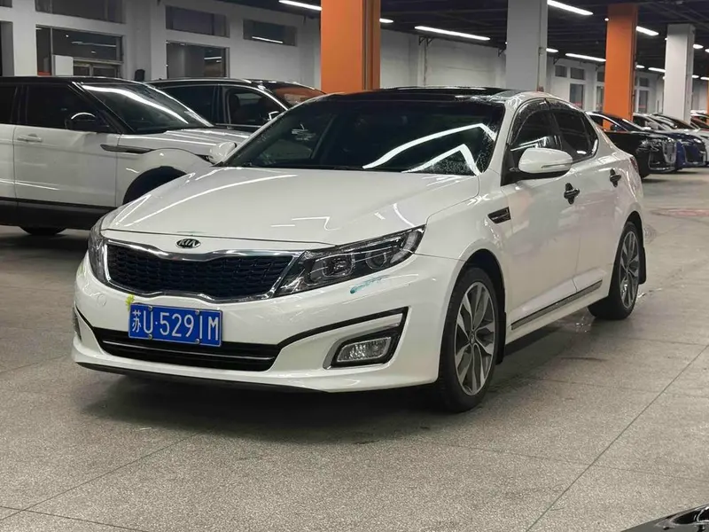 Kia K5, 2015