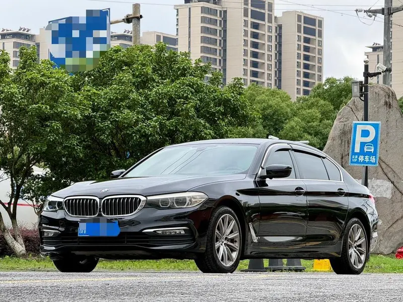 BMW 5-Series, 2018
