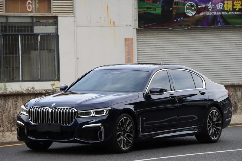 BMW 7-Series, 2022