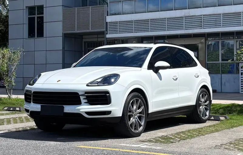 Porsche Cayenne, 2022
