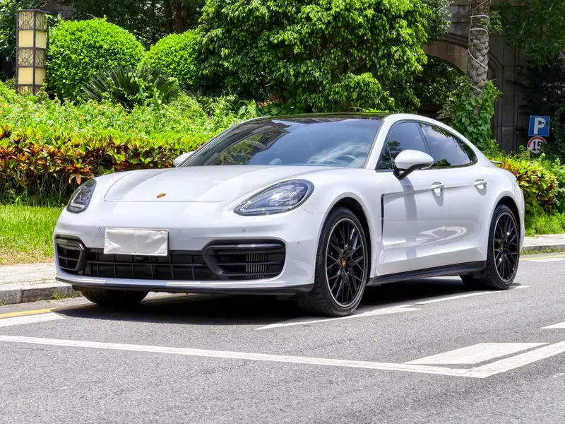 Porsche Panamera, 2023