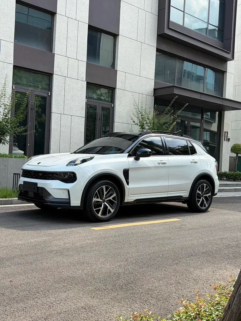 Lynk & Co 01, 2021