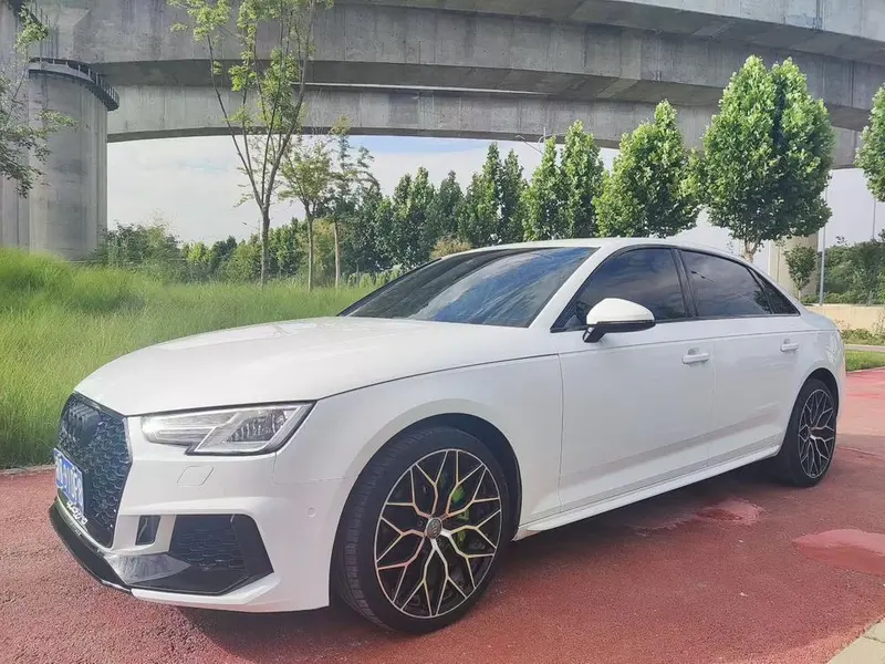 Audi A4L, 2017