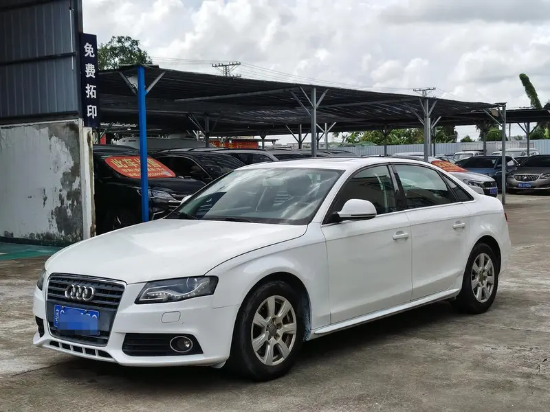 Audi A4L, 2012