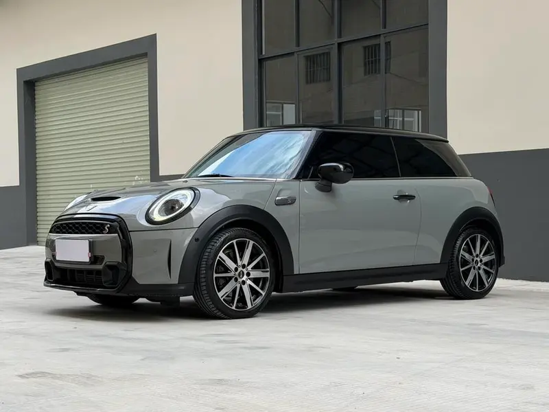 MINI MINI, 2022