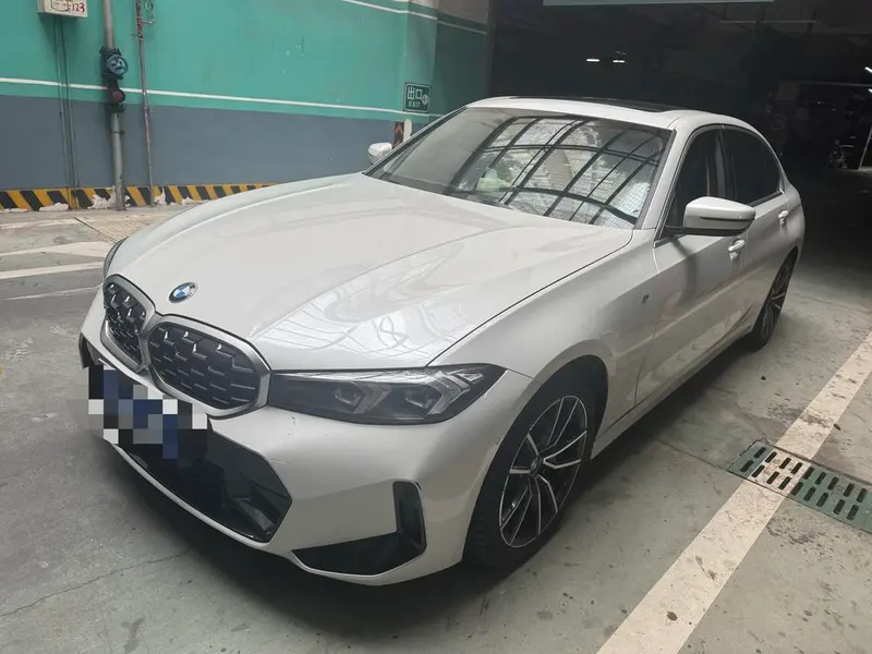 BMW 3-Series, 2023