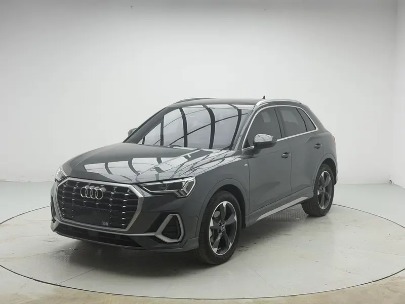 Audi Q3, 2023