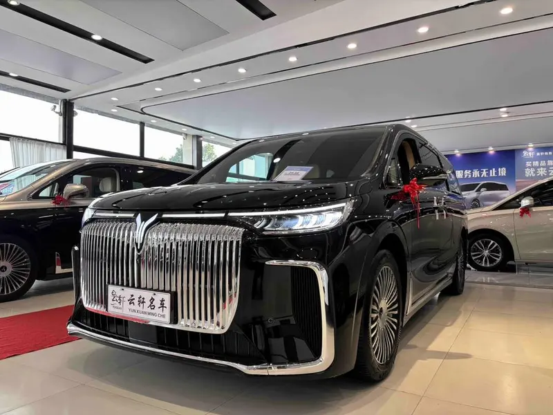 Voyah Dreamer PHEV, 2025
