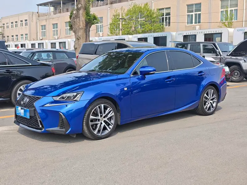 Lexus IS, 2017