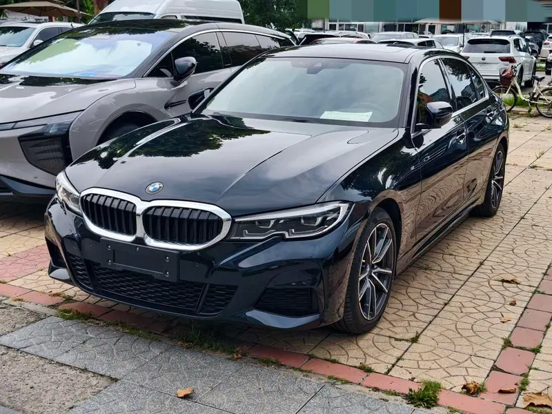 BMW 3-Series, 2022