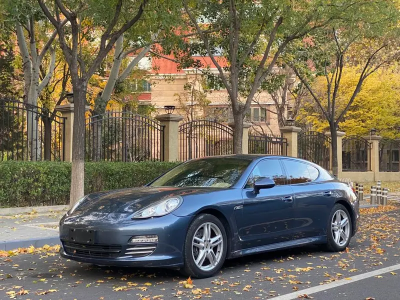 Porsche Panamera, 2010