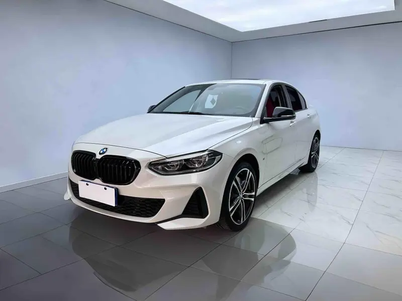BMW 1-Series, 2021