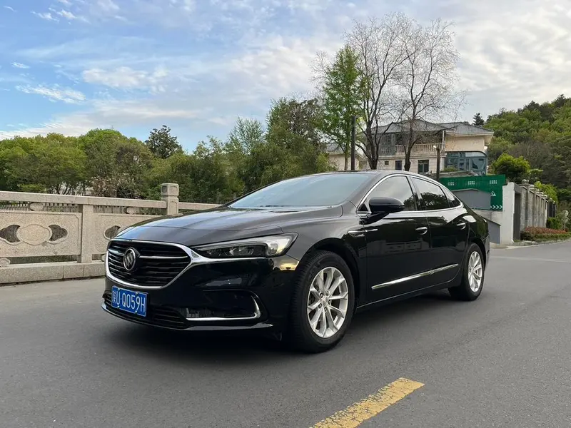 Buick LaCrosse, 2022