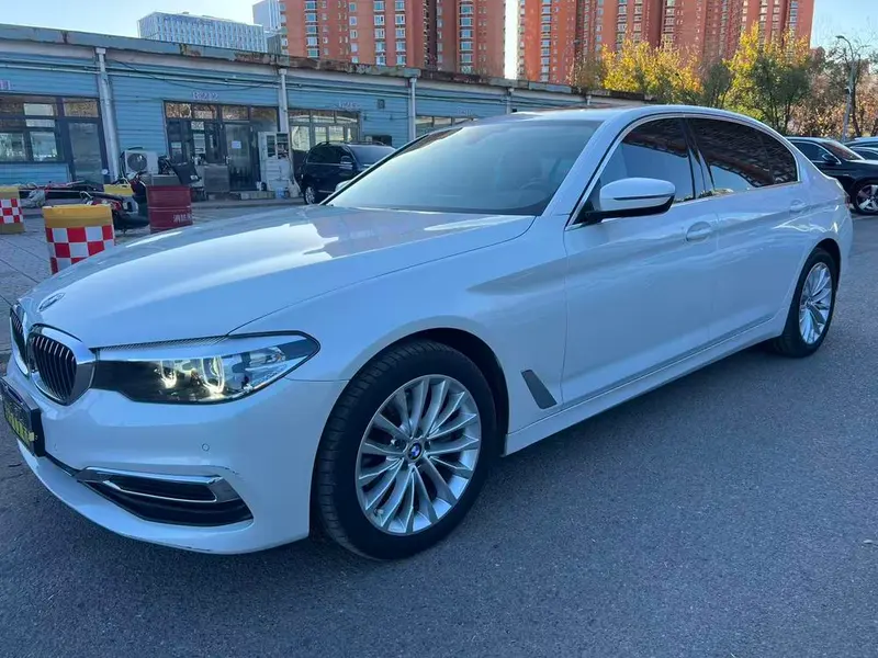 BMW 5-Series, 2020