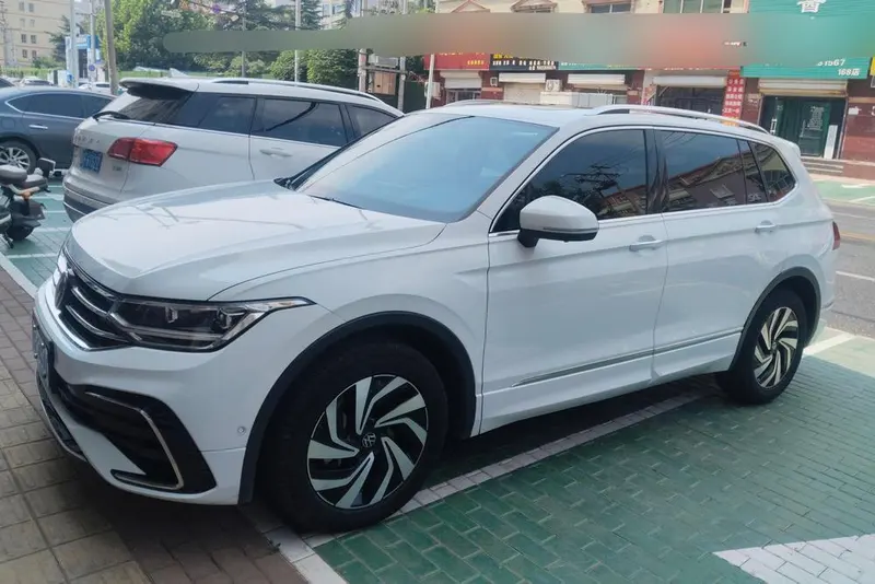 Volkswagen Tiguan L, 2024